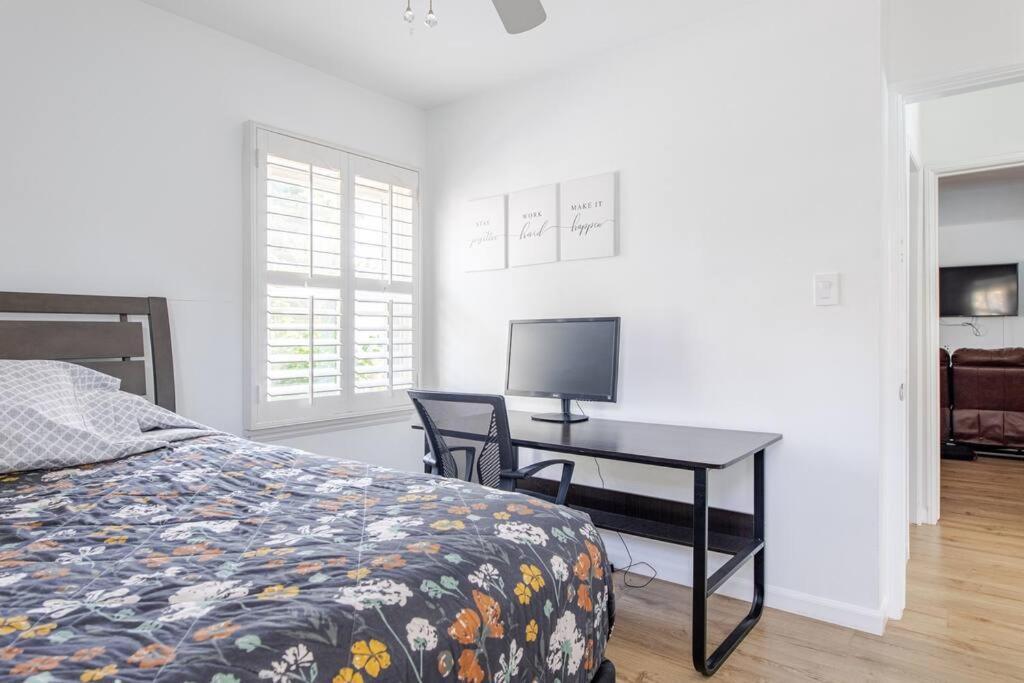 Vila Newly Furnished Pool House Los Angeles Exteriér fotografie